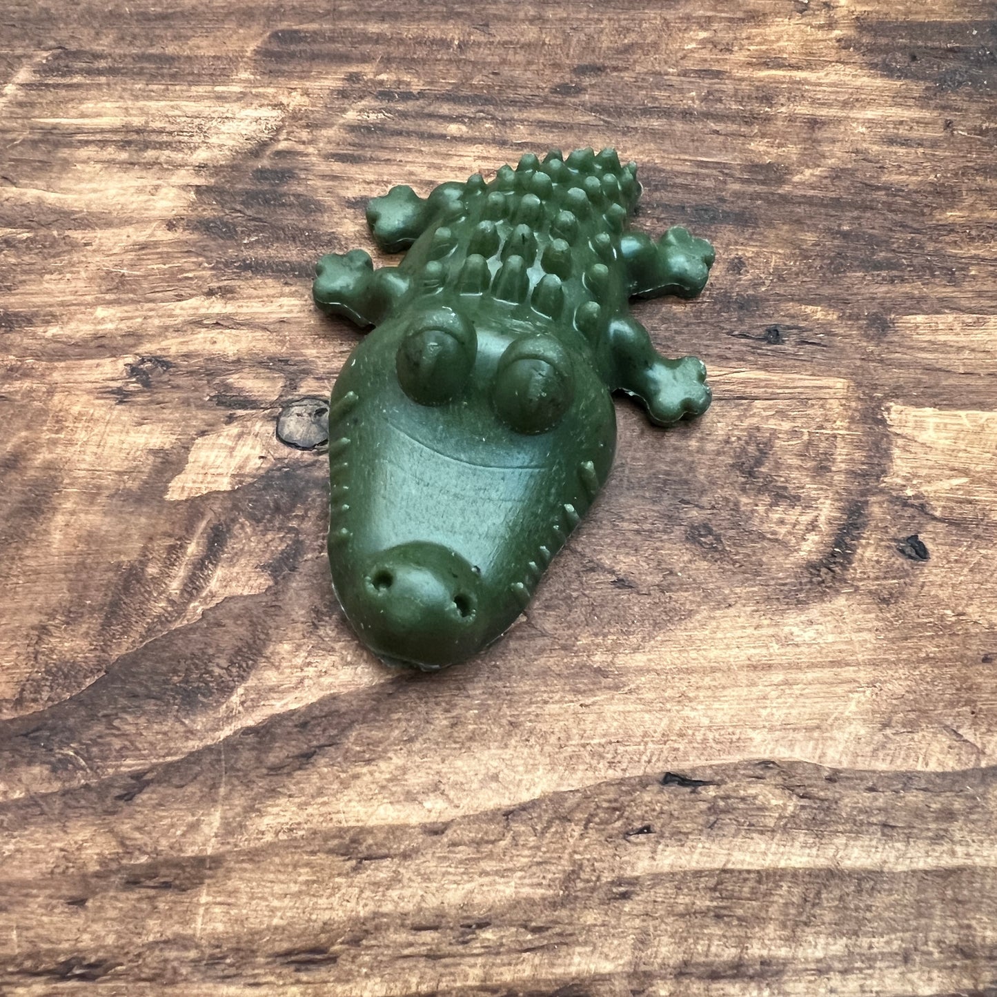 Veggie dental croc bites