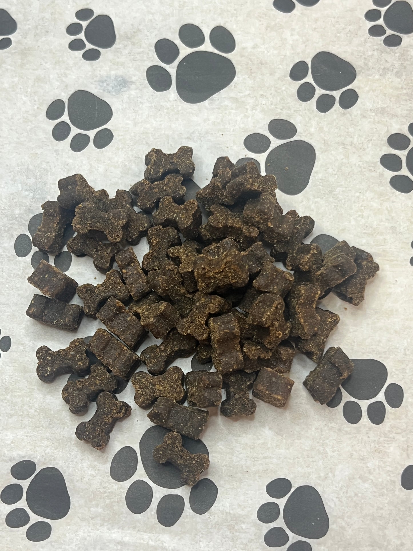 Ostrich bones training treats (pick your portion size)