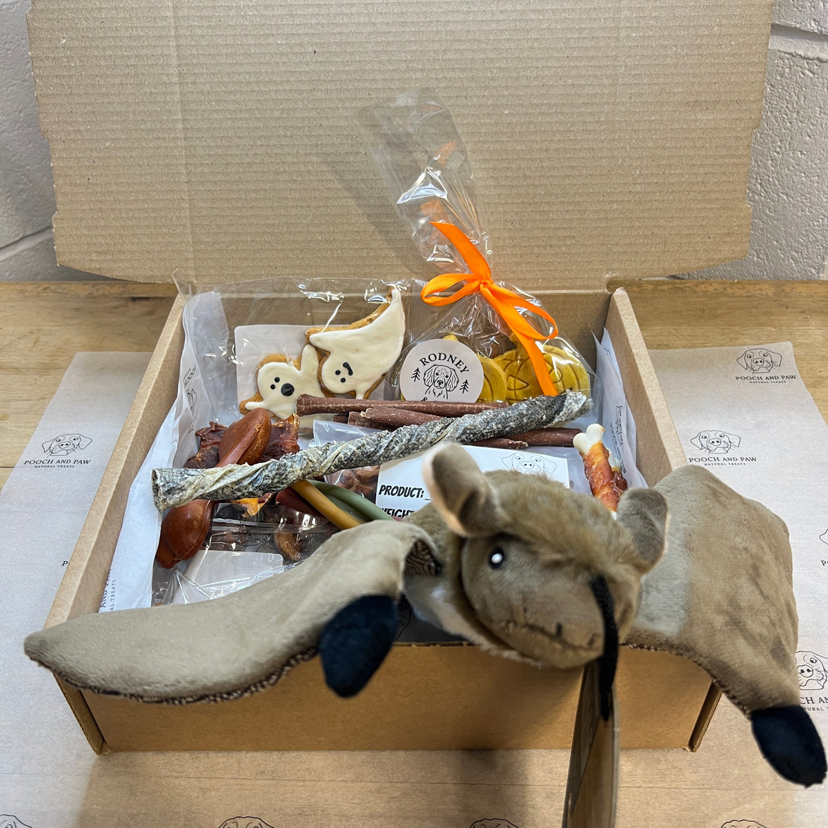PoochAndBoo basket Halloween special