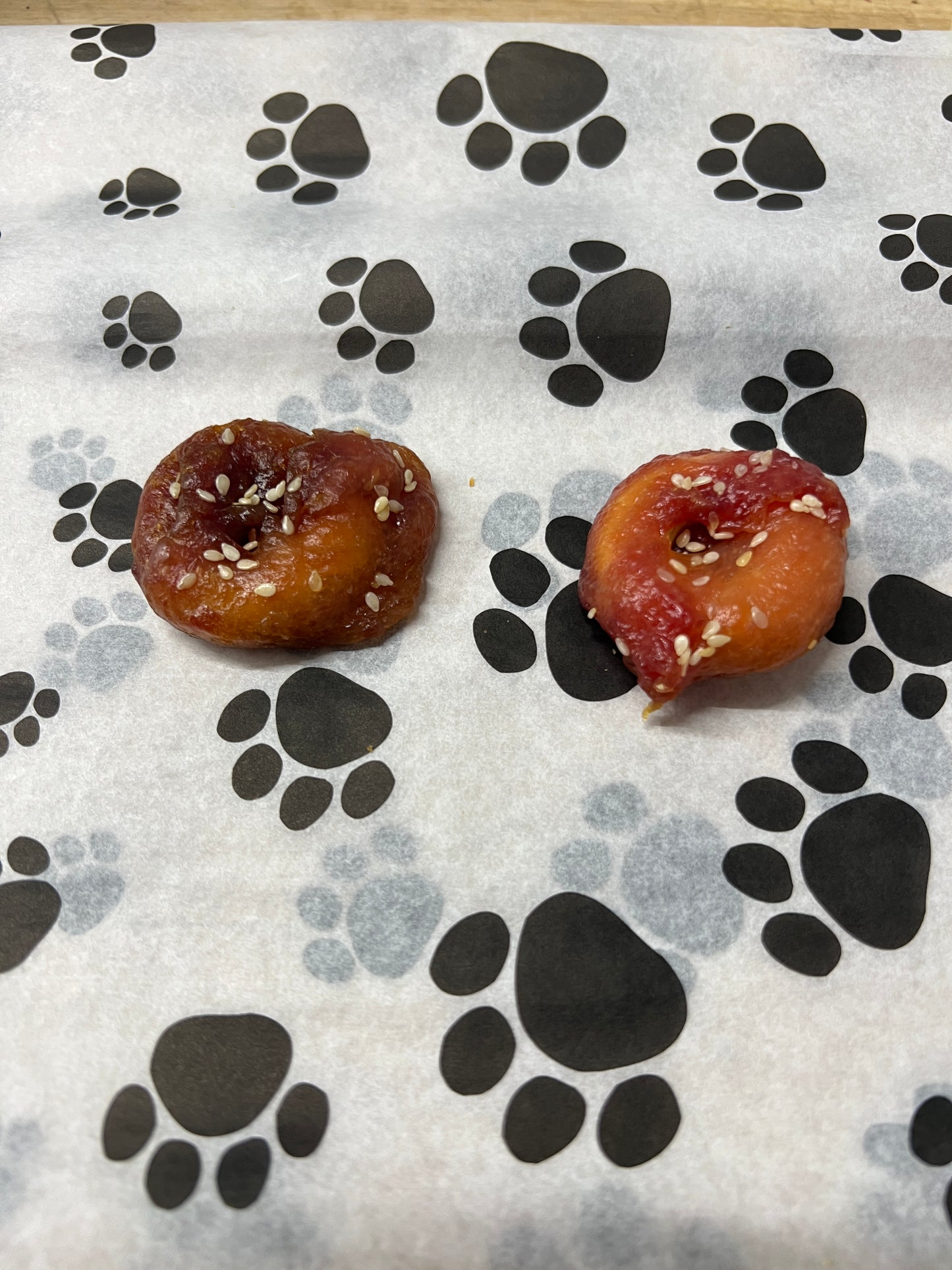 Chicken and lamb sesame bagel